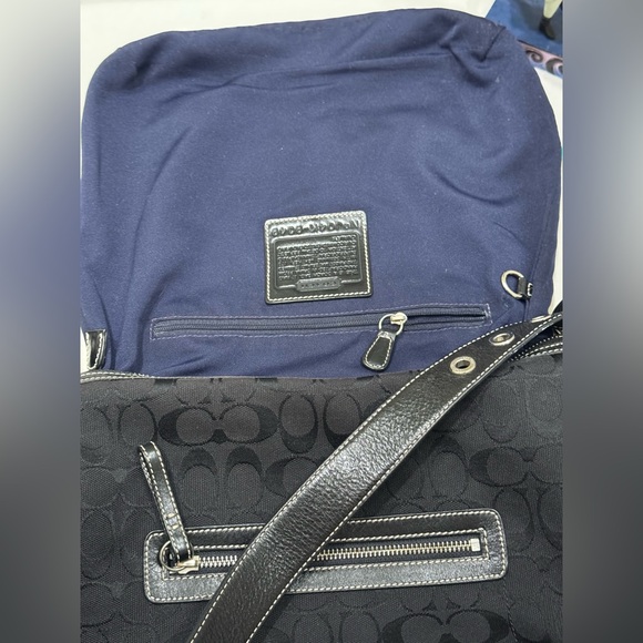 Coach SoHo Vintage 2004 signature black crossbody  EUC - Picture 7 of 15